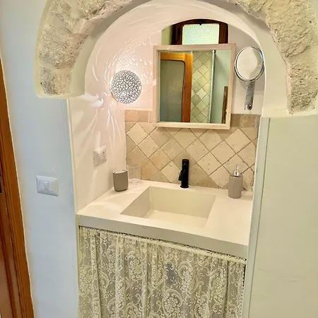 Trulli Moon בית נופש אלברובלו