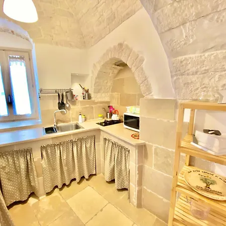 Trulli Moon בית נופש אלברובלו