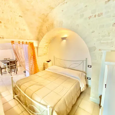 Trulli Moon אלברובלו