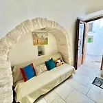 Semesterbostad Trulli Moon