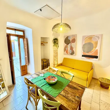 Trulli Moon * Alberobello