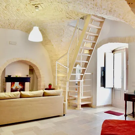Trulli Moon