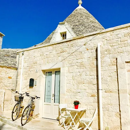 Trulli Moon * Alberobello